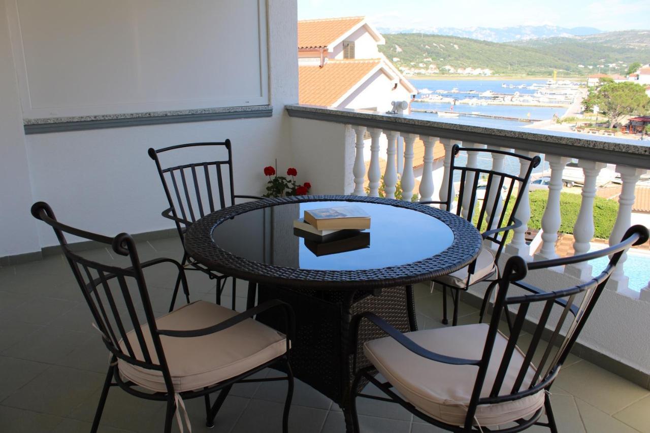 Apartmani Sanjin Tariba Supetarska Draga Ngoại thất bức ảnh