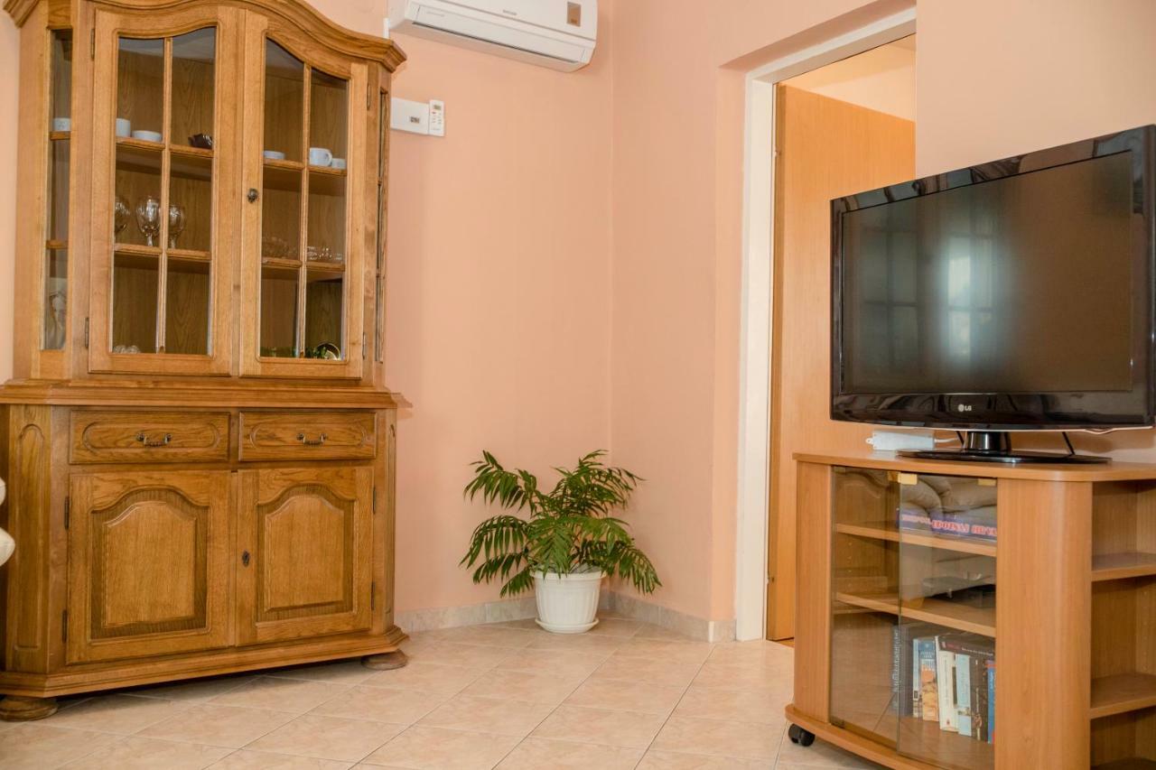 Apartmani Sanjin Tariba Supetarska Draga Ngoại thất bức ảnh