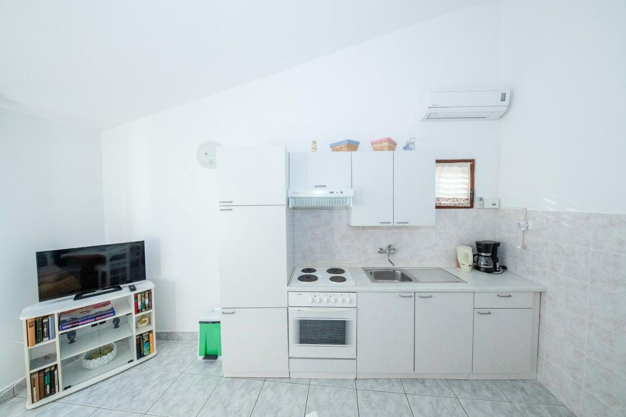 Apartmani Sanjin Tariba Supetarska Draga Ngoại thất bức ảnh
