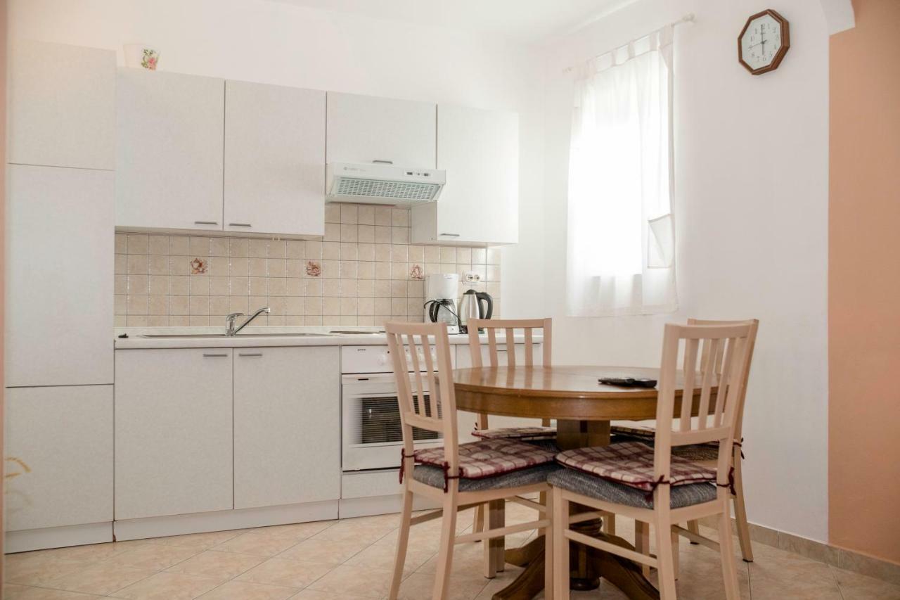 Apartmani Sanjin Tariba Supetarska Draga Ngoại thất bức ảnh